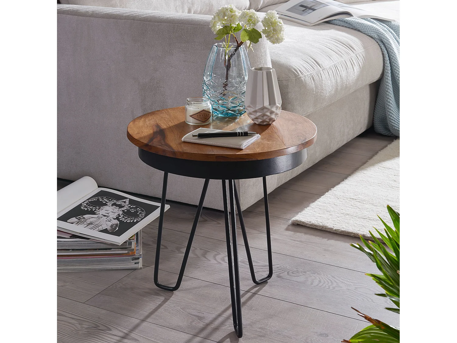 Table d'appoint 43 x 45 x 43 cm en bois de Sheesham  Pieds métalliques