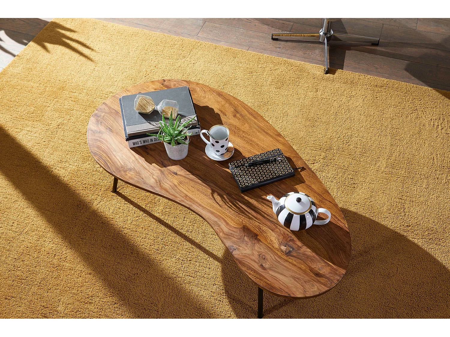 Mesa de centro industrial.