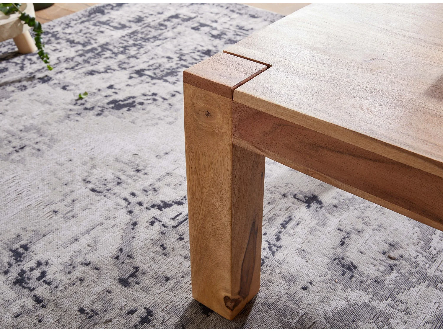 Couchtisch MUMBAI Massiv-Holz Akazie 110 cm breit