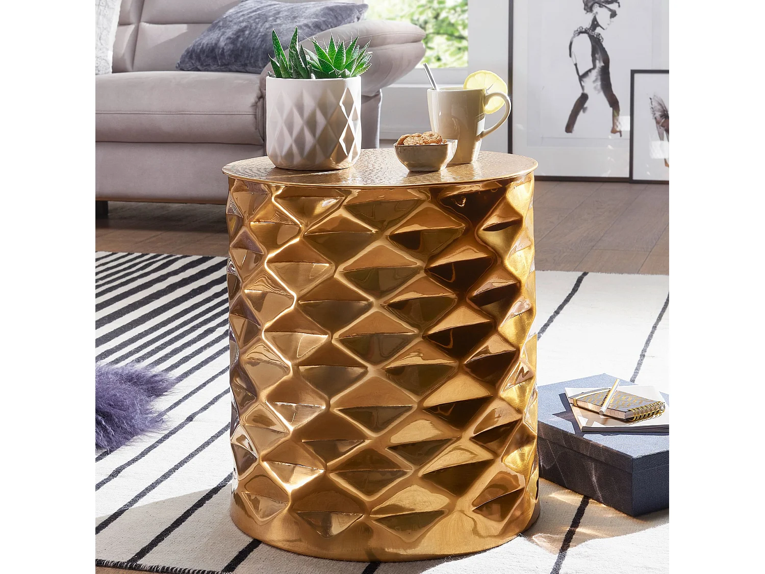 Table GOPAL 43,5x48x43,5 cm Table basse en aluminium d' or rond Oriental | Table basse plate en