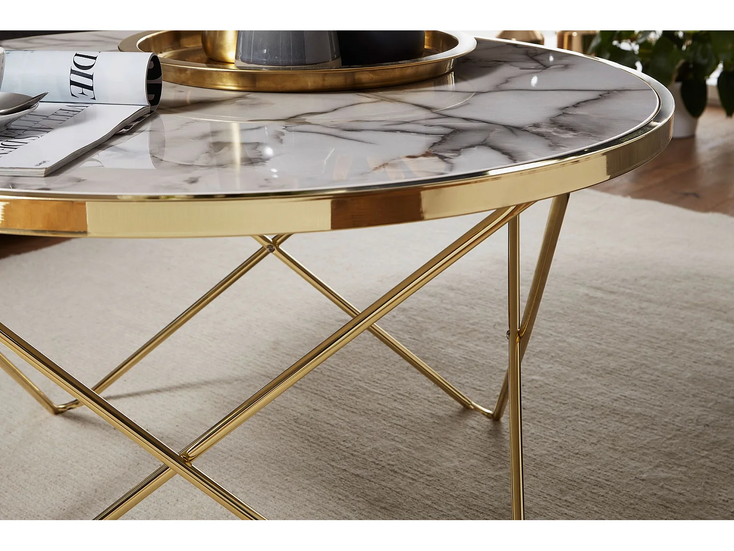 Table basse design  aspect marbre blanc rond Ø 85 cm structure métal doré | Grande table de salon