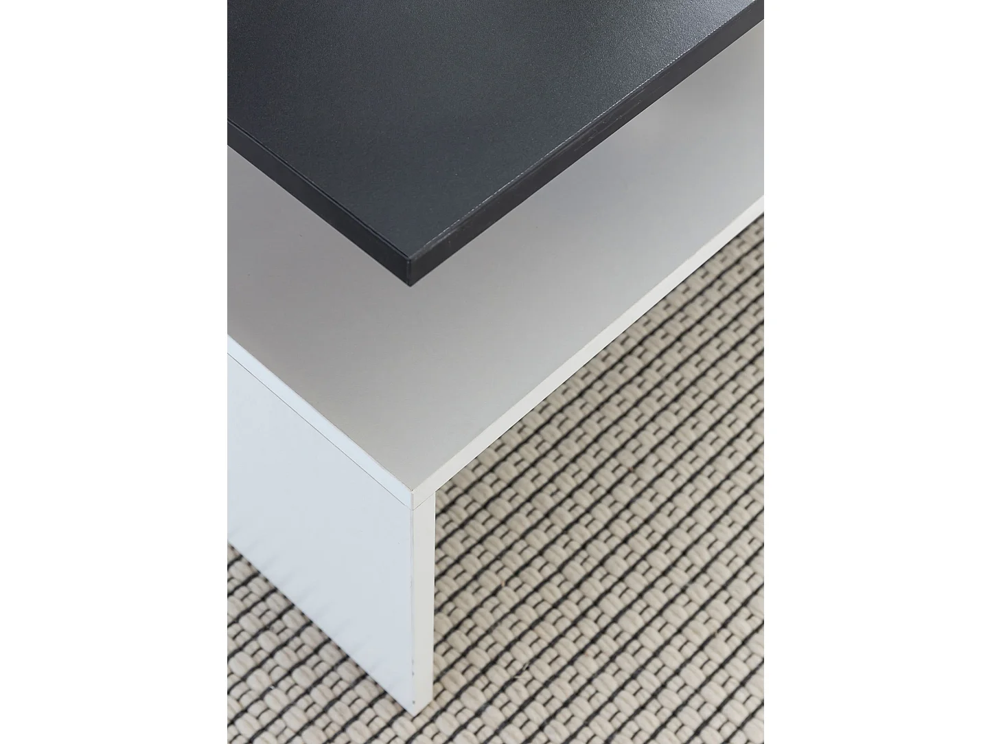 MURPHY 90 x 43 x 60 cm avec étagère en bois noir / blanc | Table basse de salon design en deux