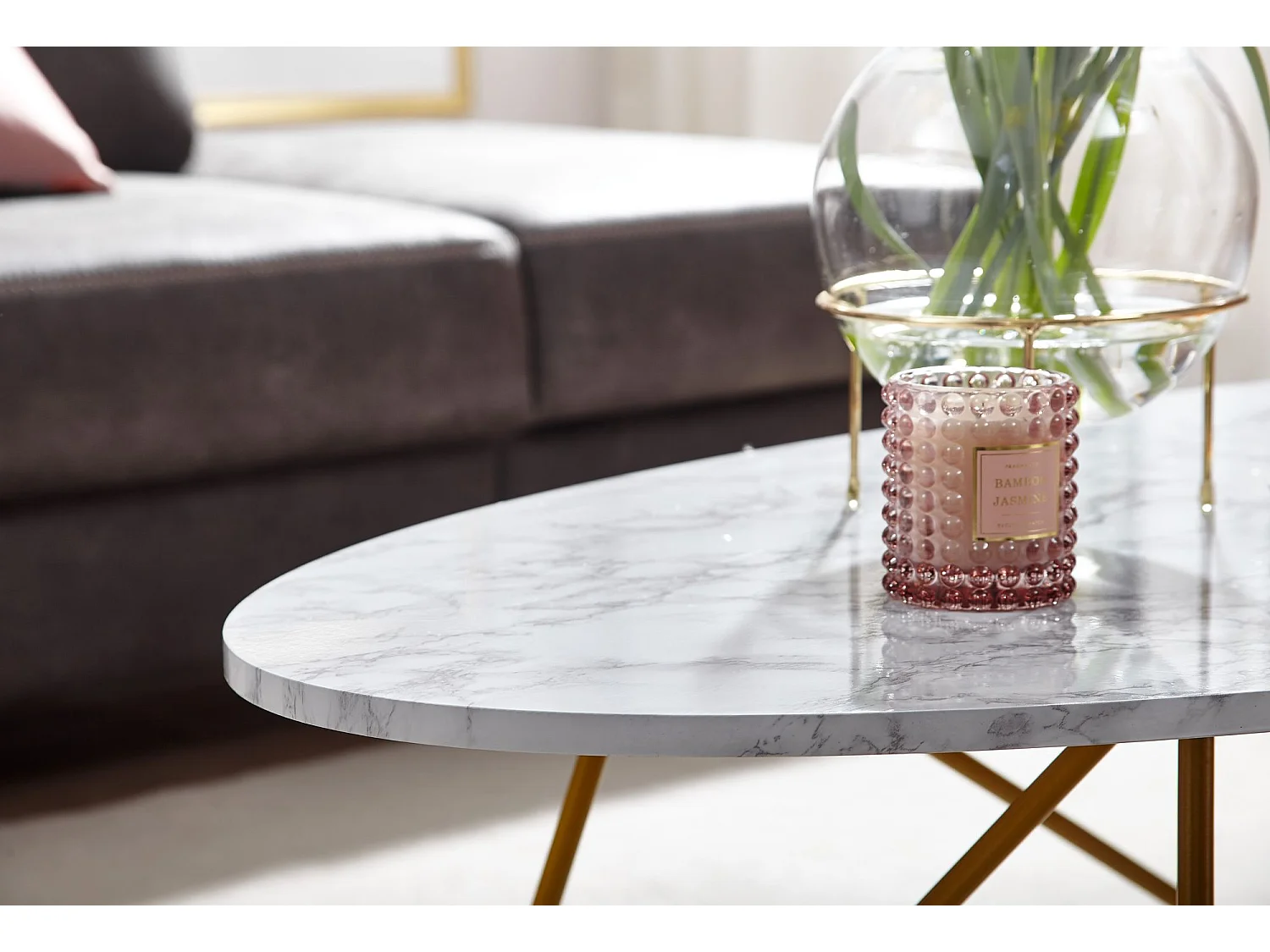 Table basse ovale 120x40x60 cm aspect marbre blanc structure en métal