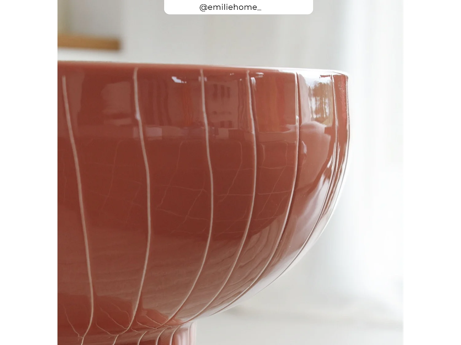 Mesa auxiliar redonda de metal rosa - Sidonie