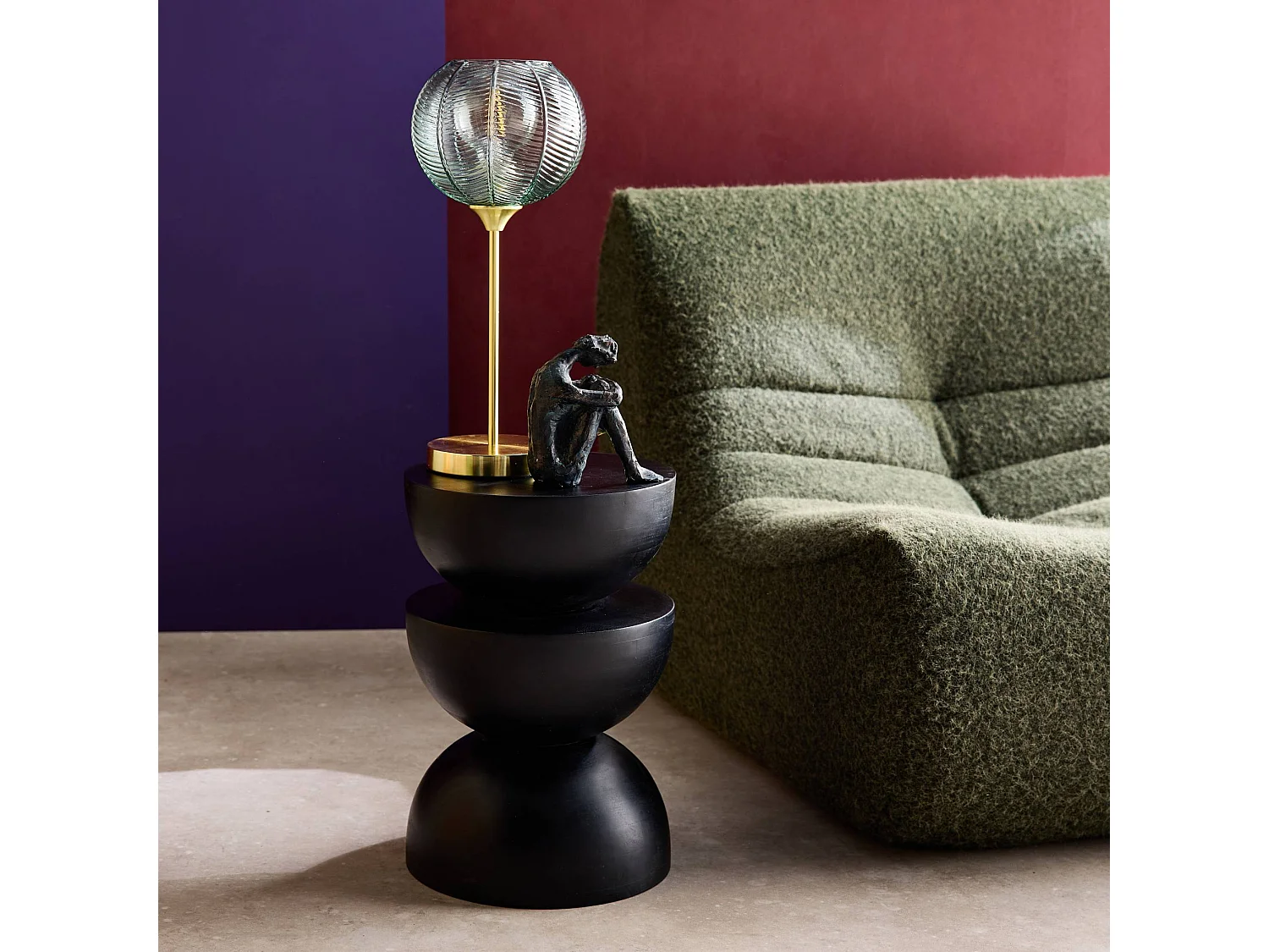 Table d'appoint. bout de canapé. table de chevet. tabouret en bois de manguier. Noir . Sita. Ø30 x H 45cm