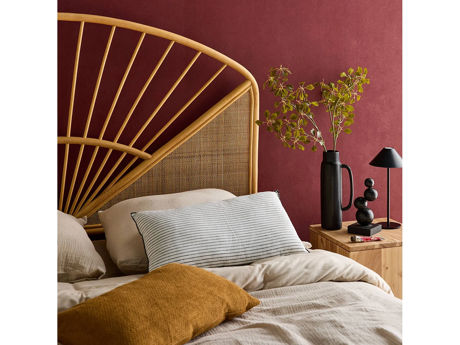 Testata in rattan naturale e canna da zucchero, tomia, marrone