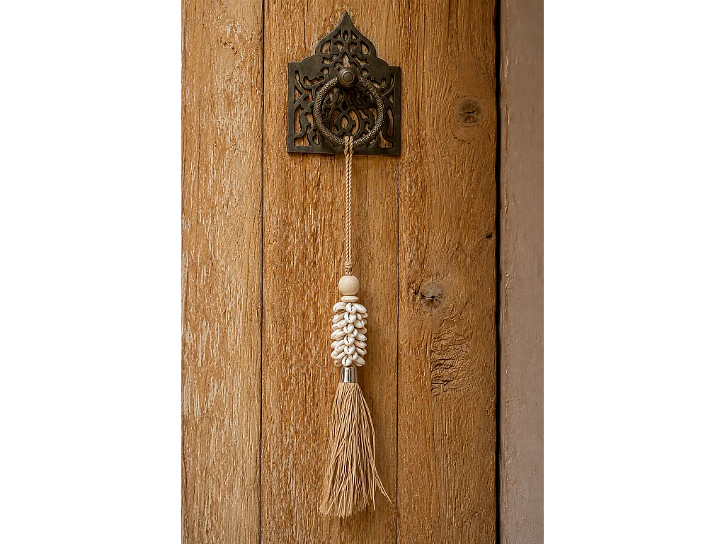 The Cowrie and Raffia Tassel - Natural