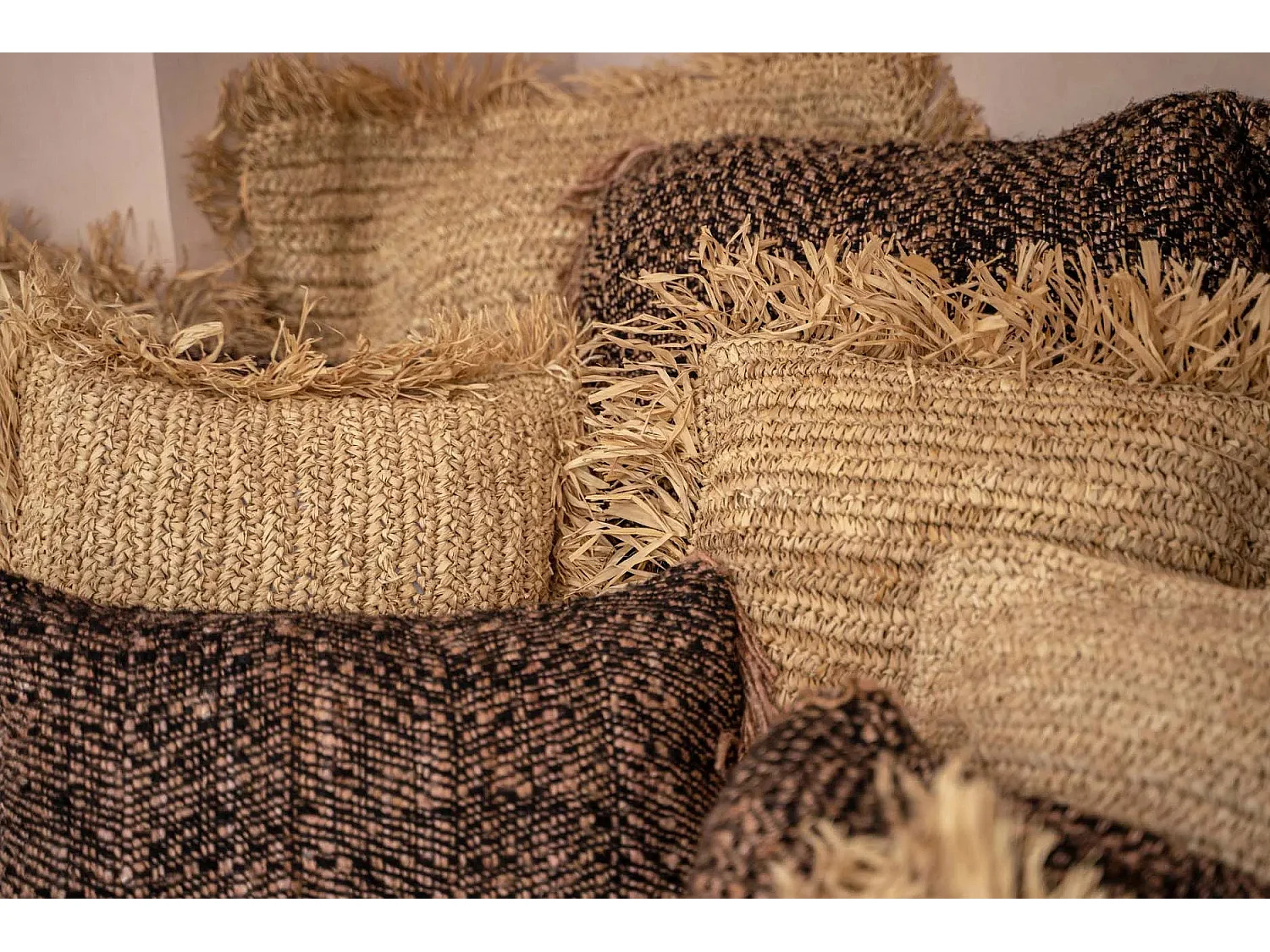 De Oh My Gee Kussenhoes - Zwart Koper - 30x50