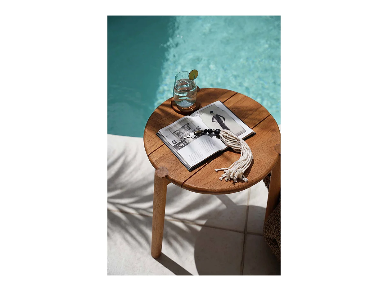 La Mesa Auxiliar Gilimanuk - Exterior