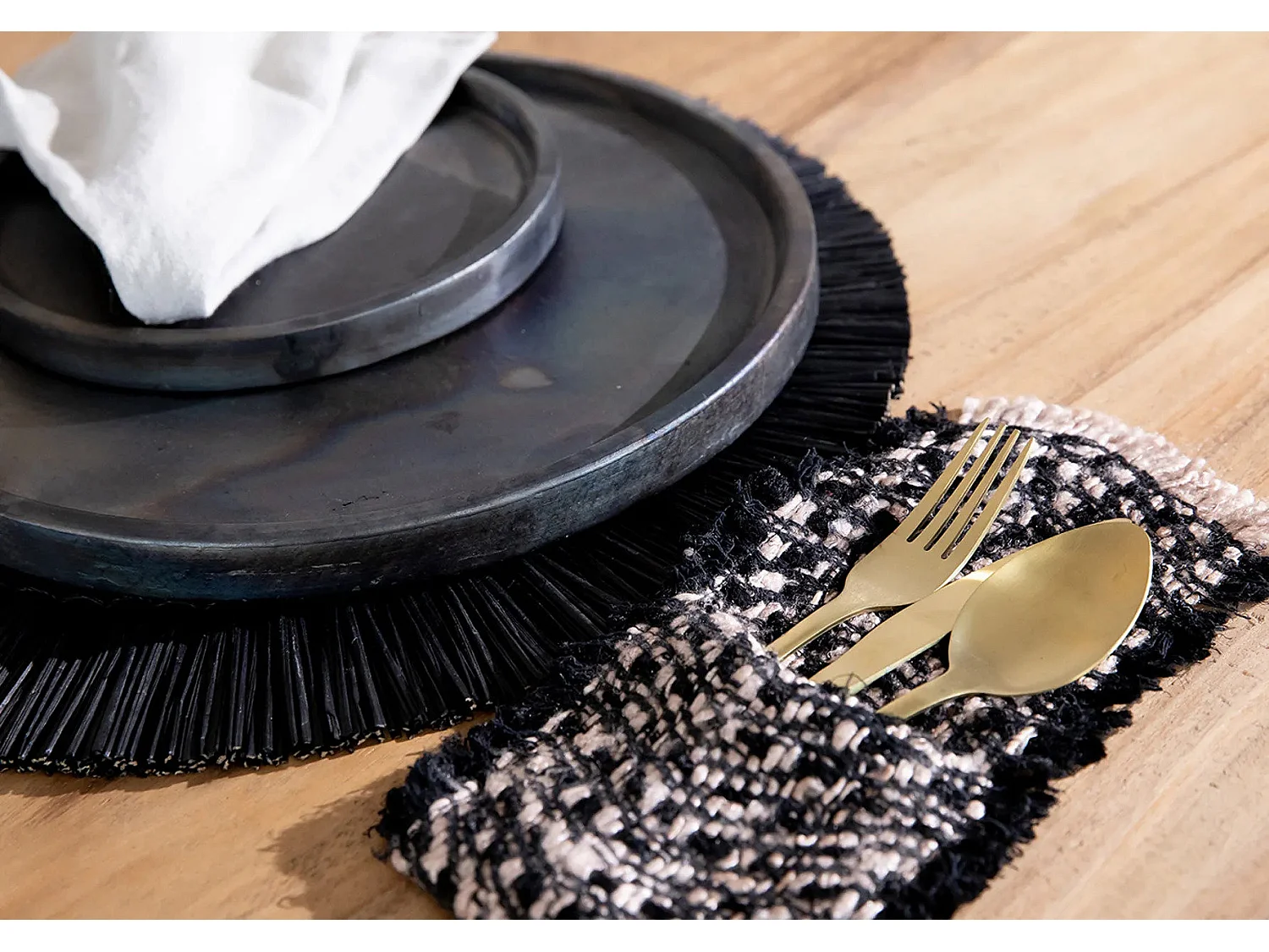 El Porta Cubiertos Oh My Gee - Negro Cobre - Juego De 4