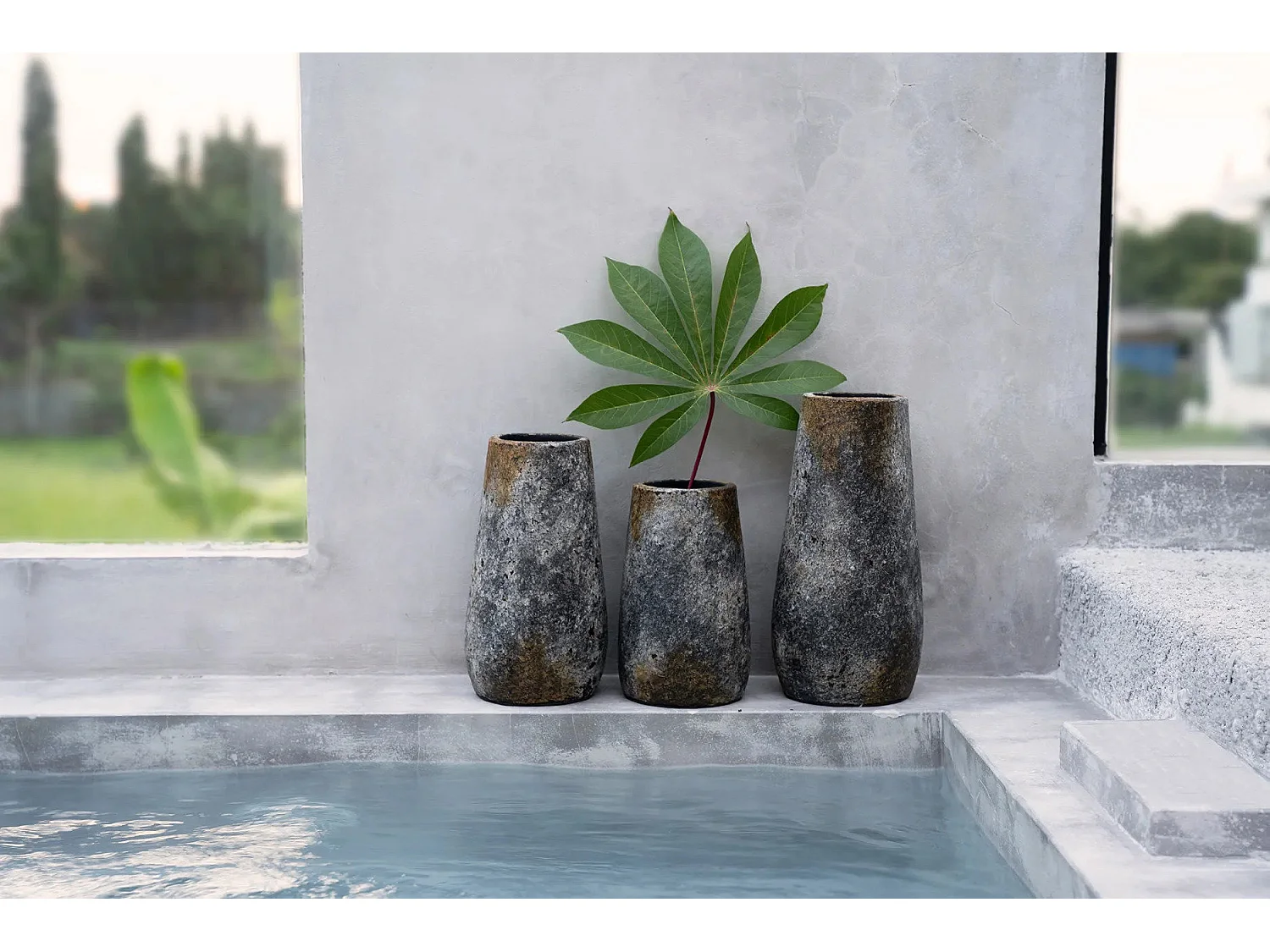 Die Spooky Vase - Antik Grau - S