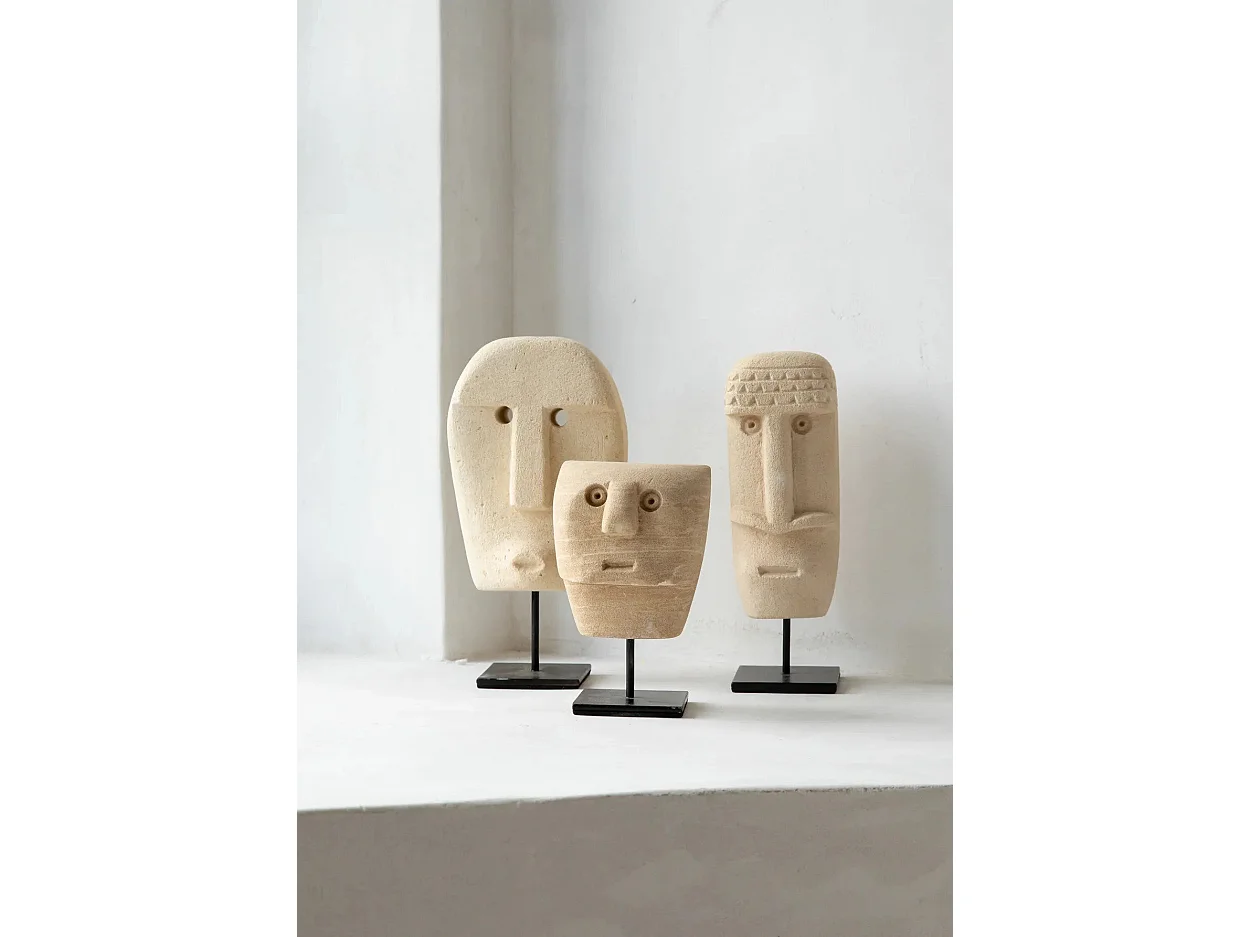 Die Sumba Statue #21 am Stand