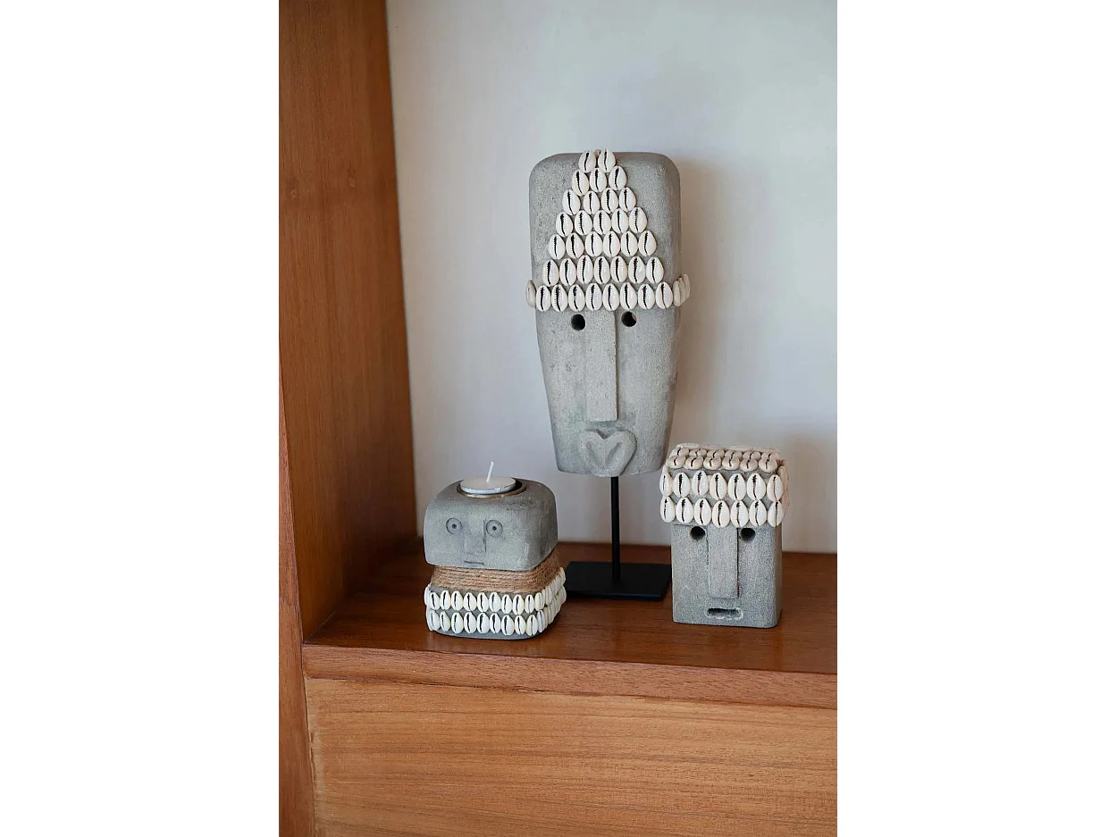 La Statue De Sumba Sur Pied #32