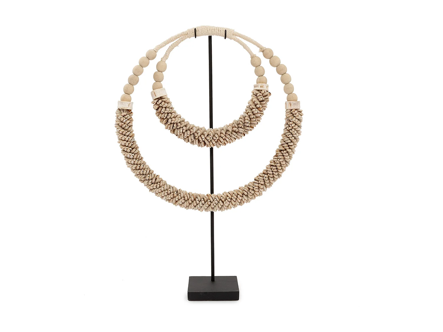 Die Doppelte Halskette Mit Muscheln Am Stand - Natur