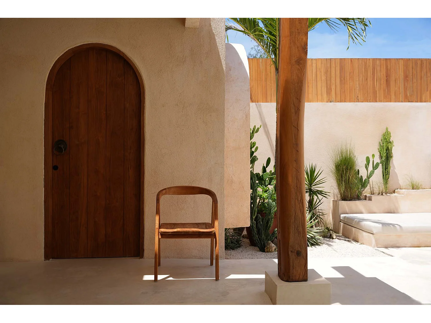 De Nihi Watu eetkamerstoel - binnen