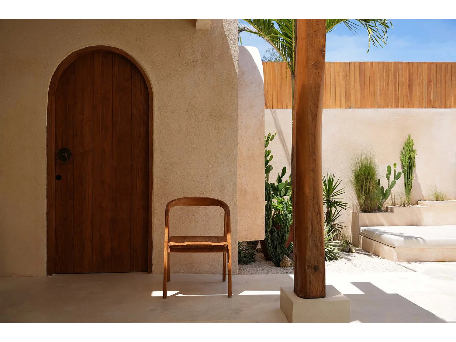 De Nihi Watu eetkamerstoel - binnen