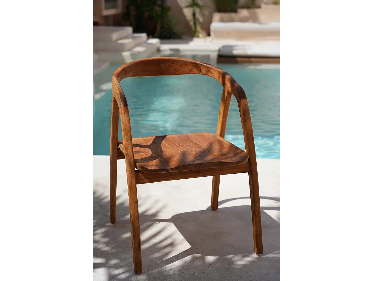 De Nihi Watu eetkamerstoel - binnen