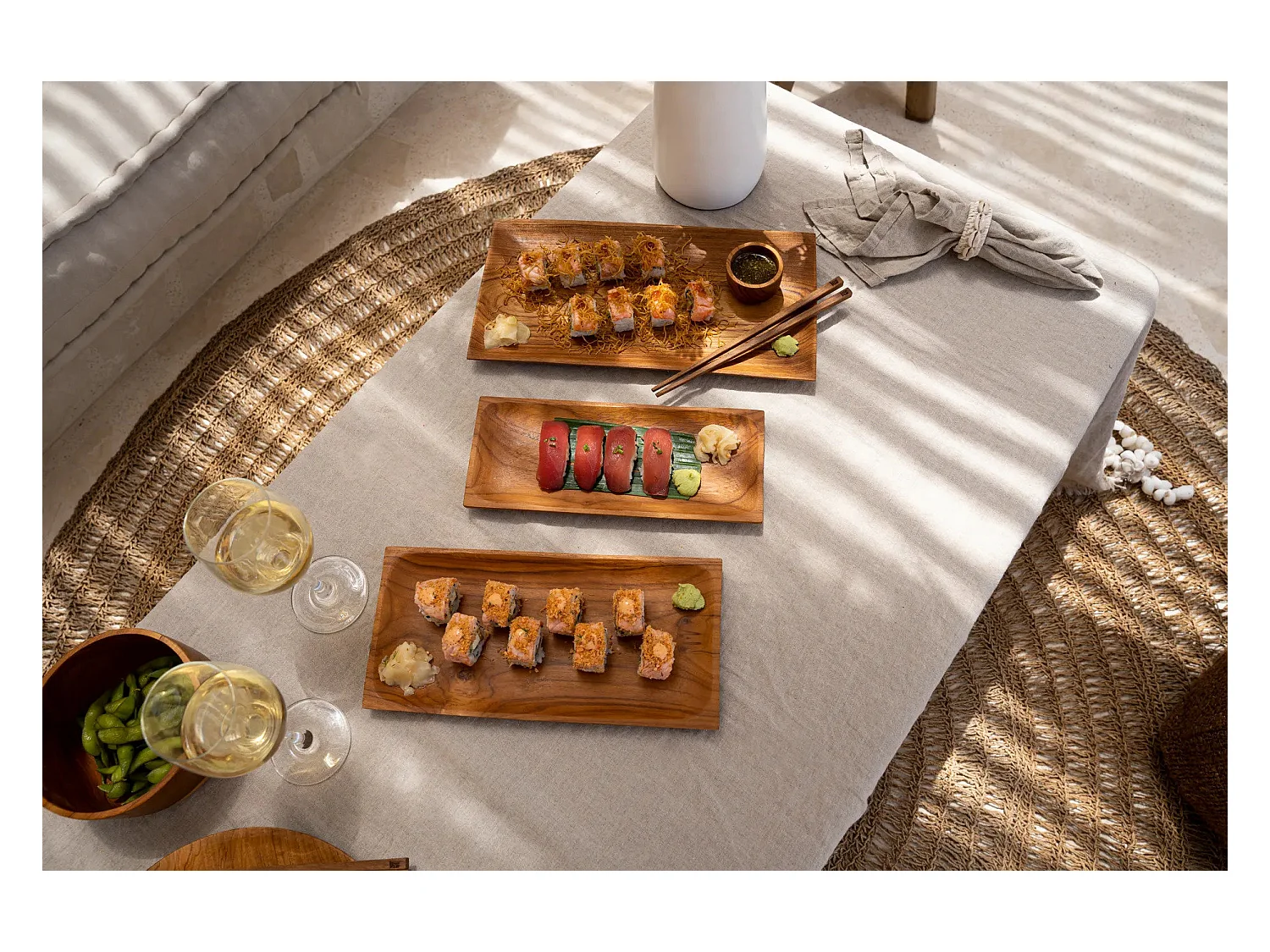 El Plato De Sushi De Teca - L