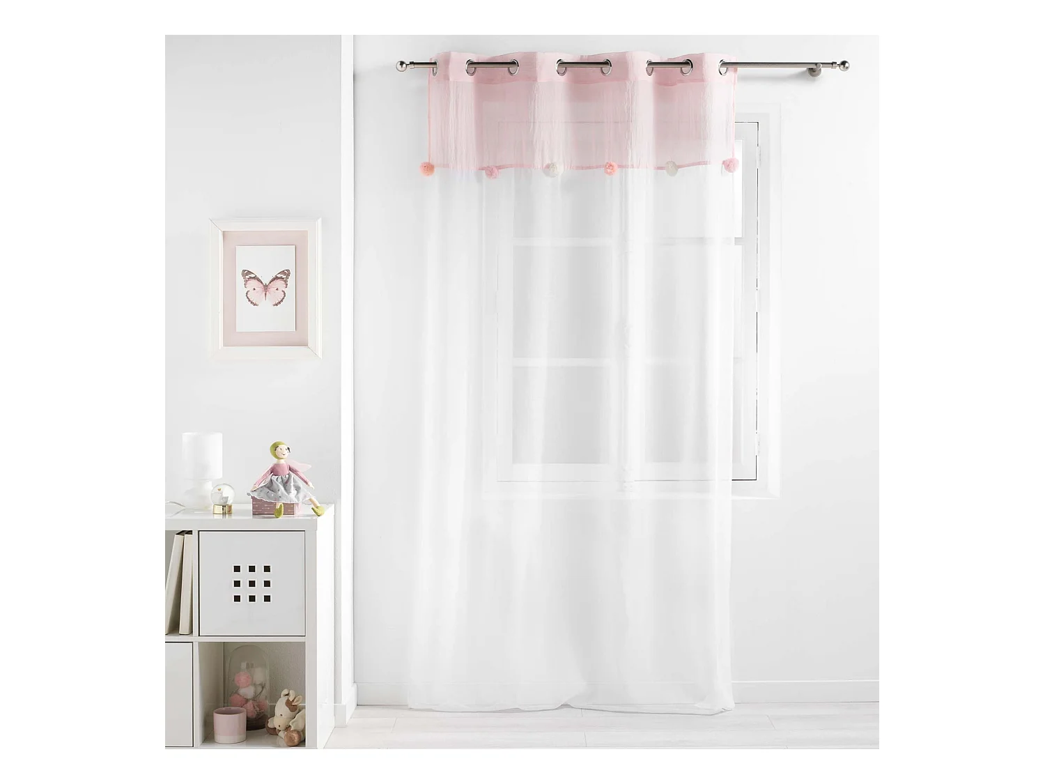 Voile mit bunten Pompons