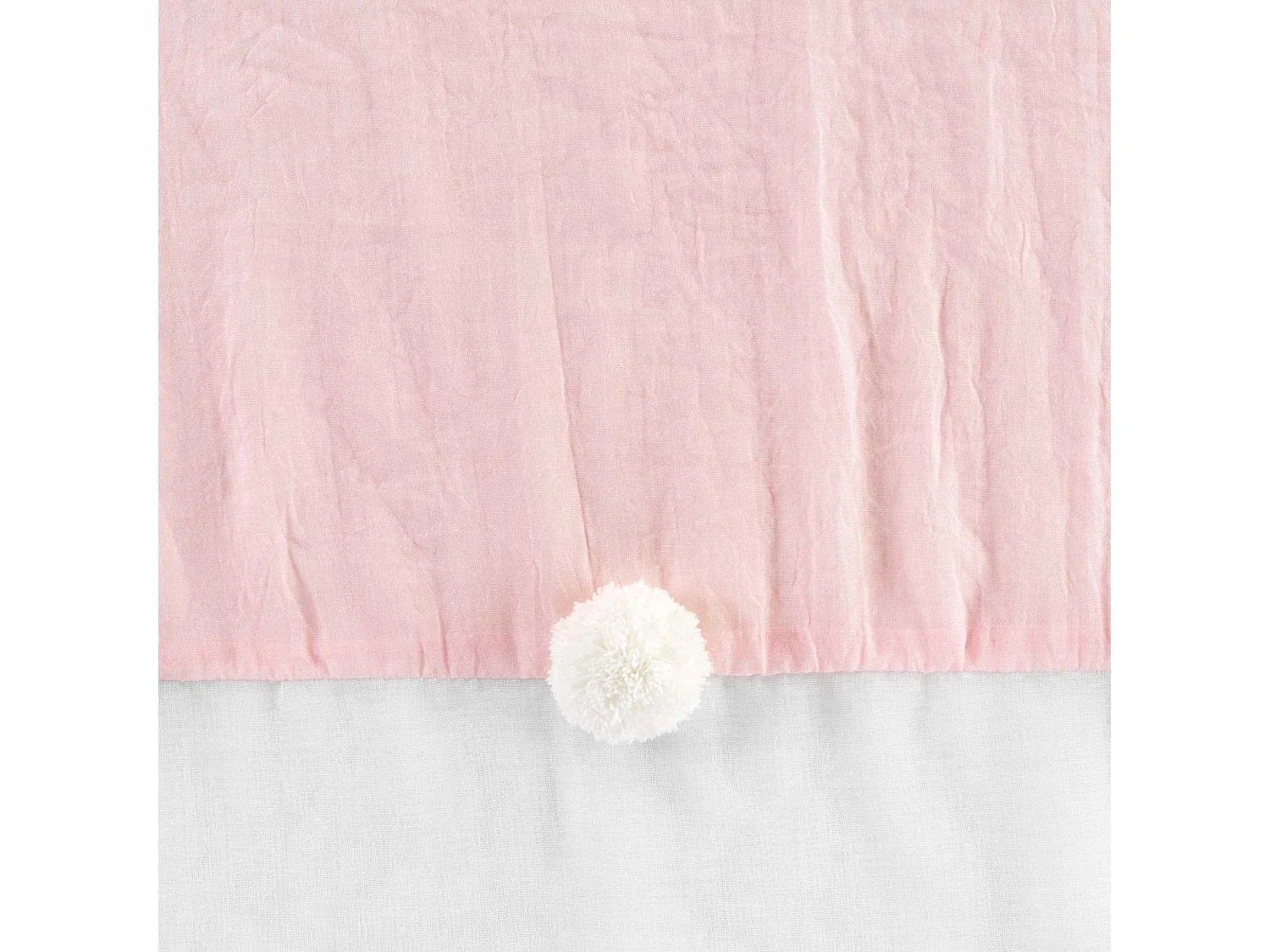 Voile mit bunten Pompons