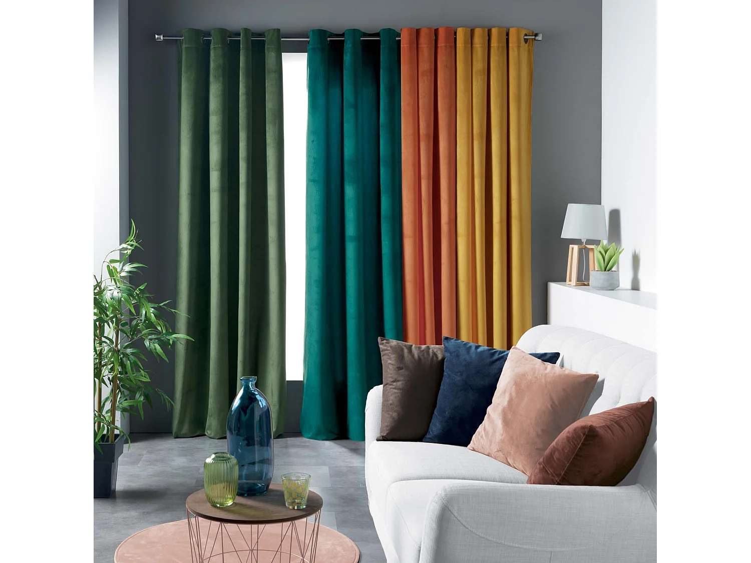 Einfacher Samtvorhang mit kurzem Flor 140 x 240 cm