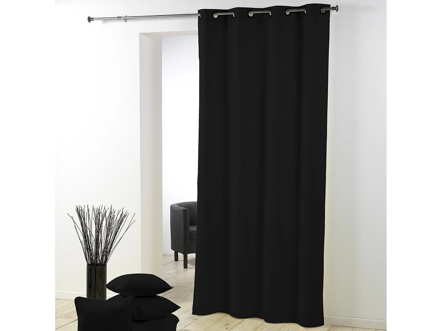 Cortina esencial lisa con ollaos