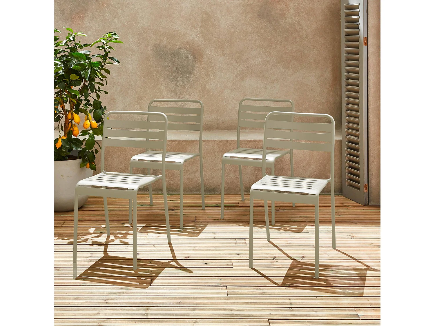 Set di 4 sedie da giardino in acciaio, beige