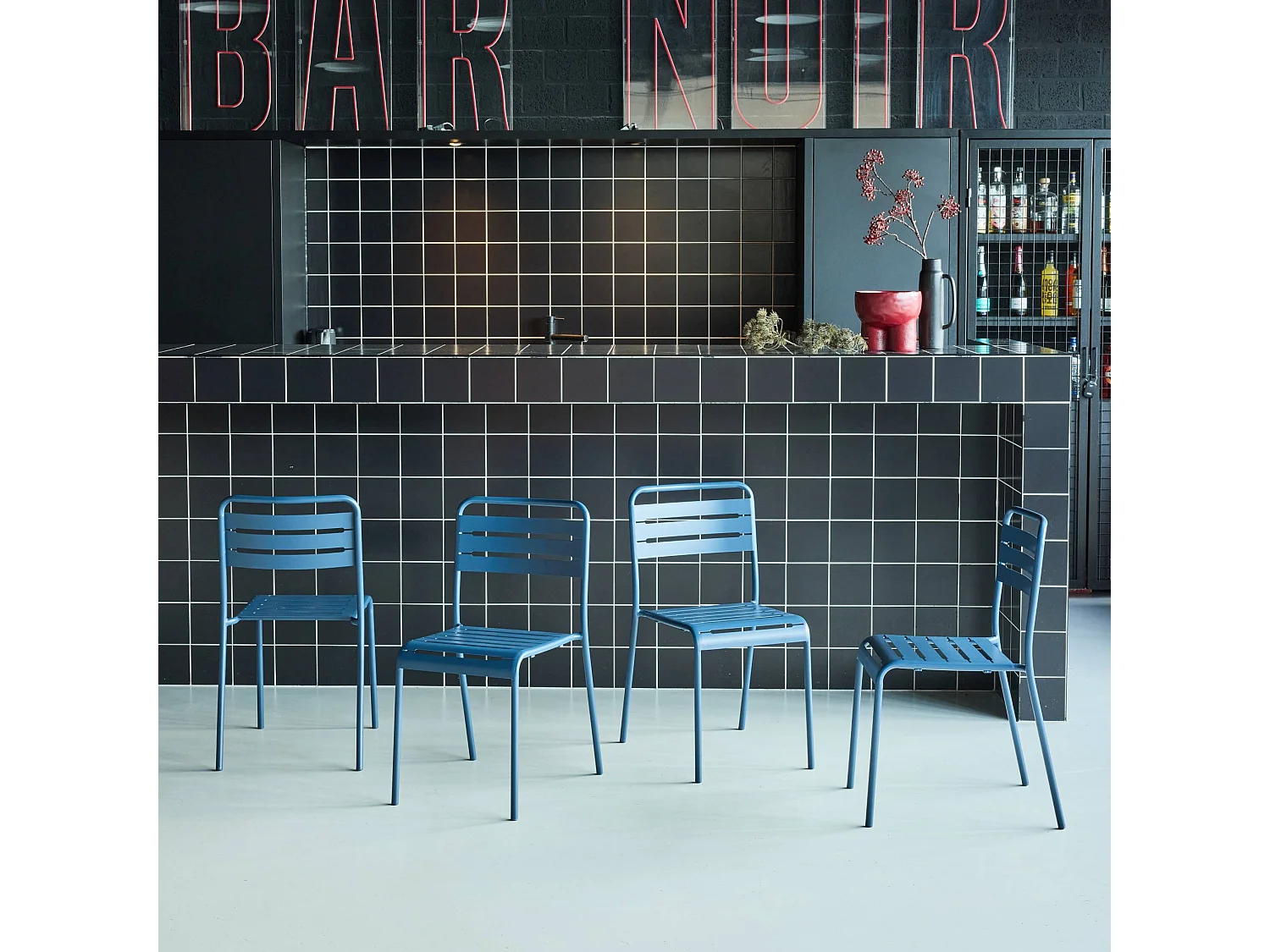 Lot de 4 chaises de jardin acier. 4 places. marine. Amelia. L44 x P52 x H79cm