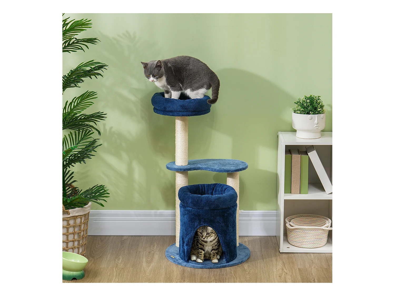 Arbre à chat design - niche, 2 plateformes, 2 coussins, griffoirs - peluche bleu roi