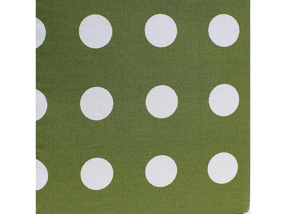 Lade met groene stof en witte stippen