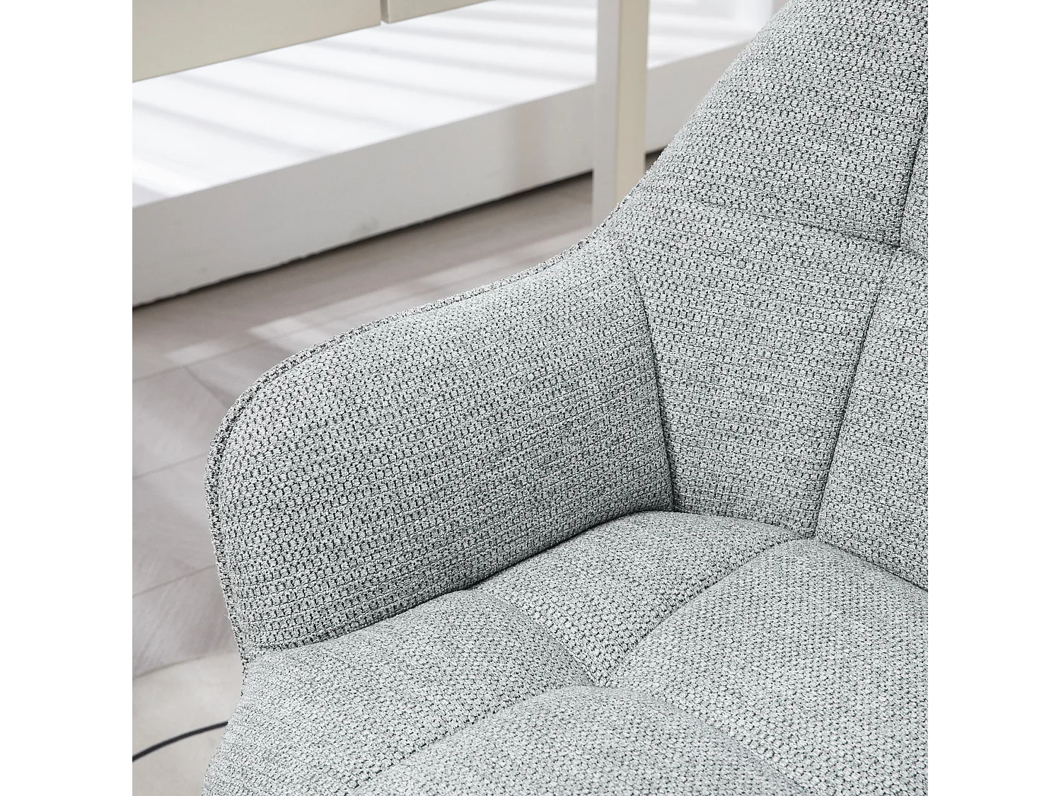 Chaise de bureau design Chesterfield dossier assise effet capitonnée hauteur réglable pivotante métal noir tissu gris