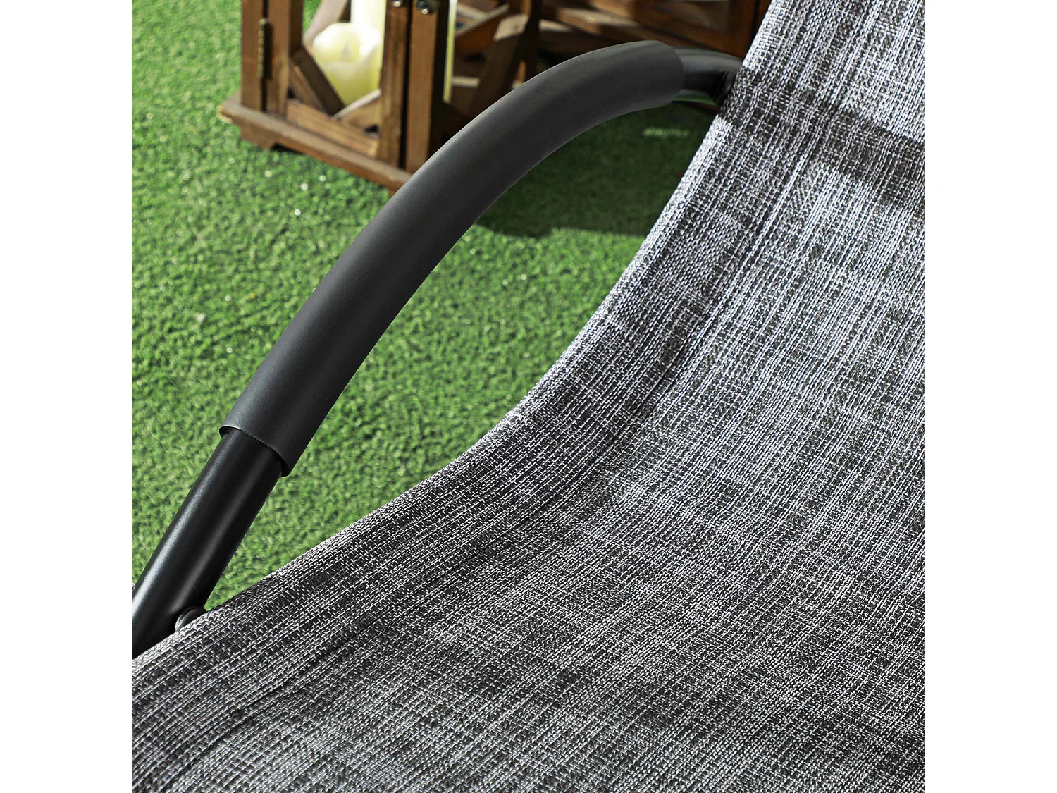 Chaise longue à bascule rocking chair design contemporain métal textilène gris chiné