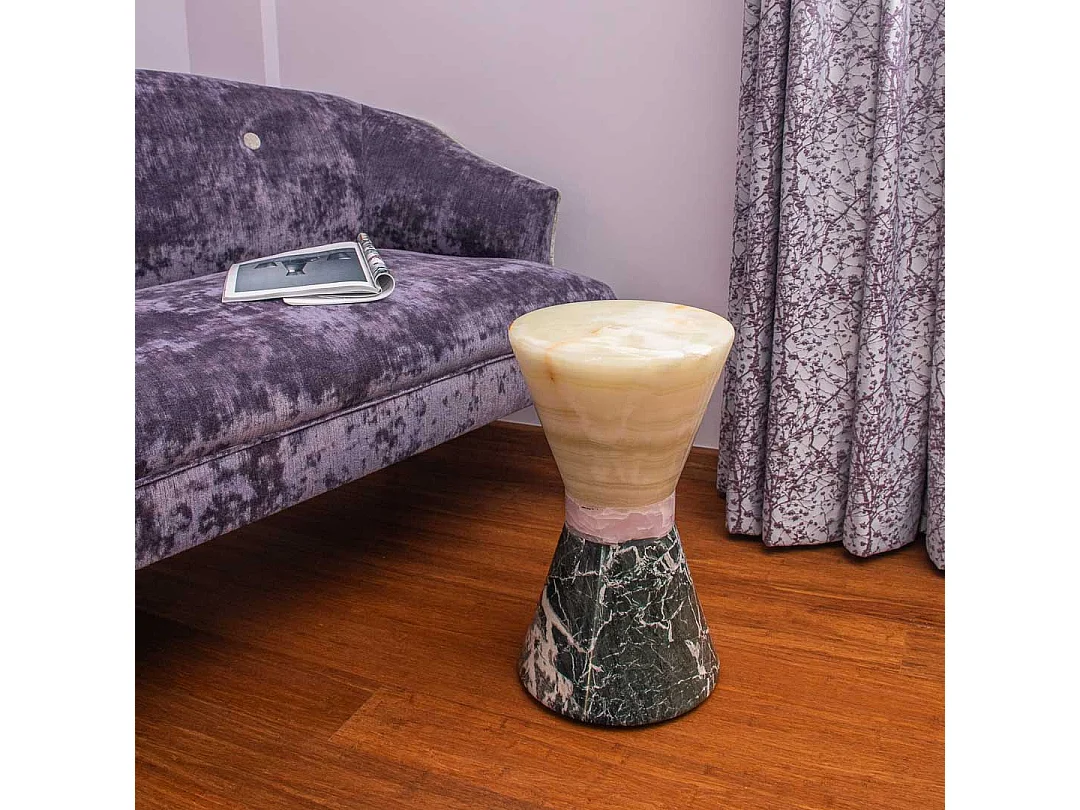 Mesa de centro redonda de mármore e ônix