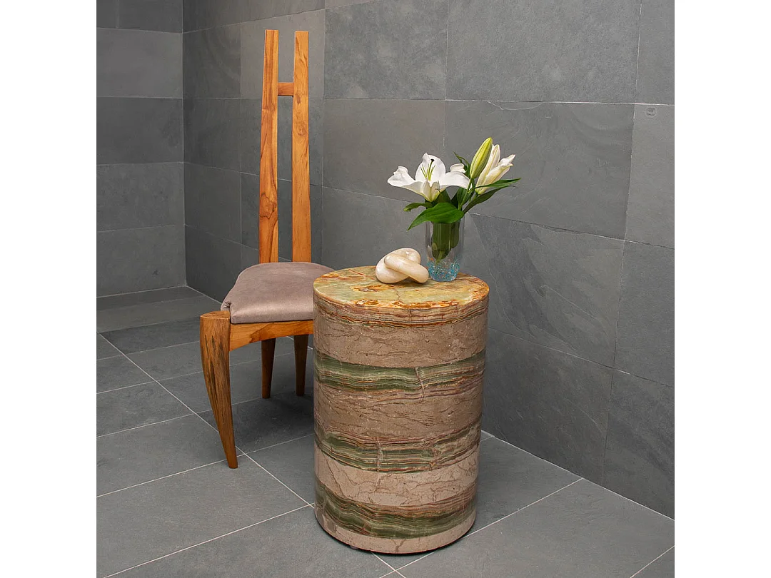 Mesa redonda de mármore verde