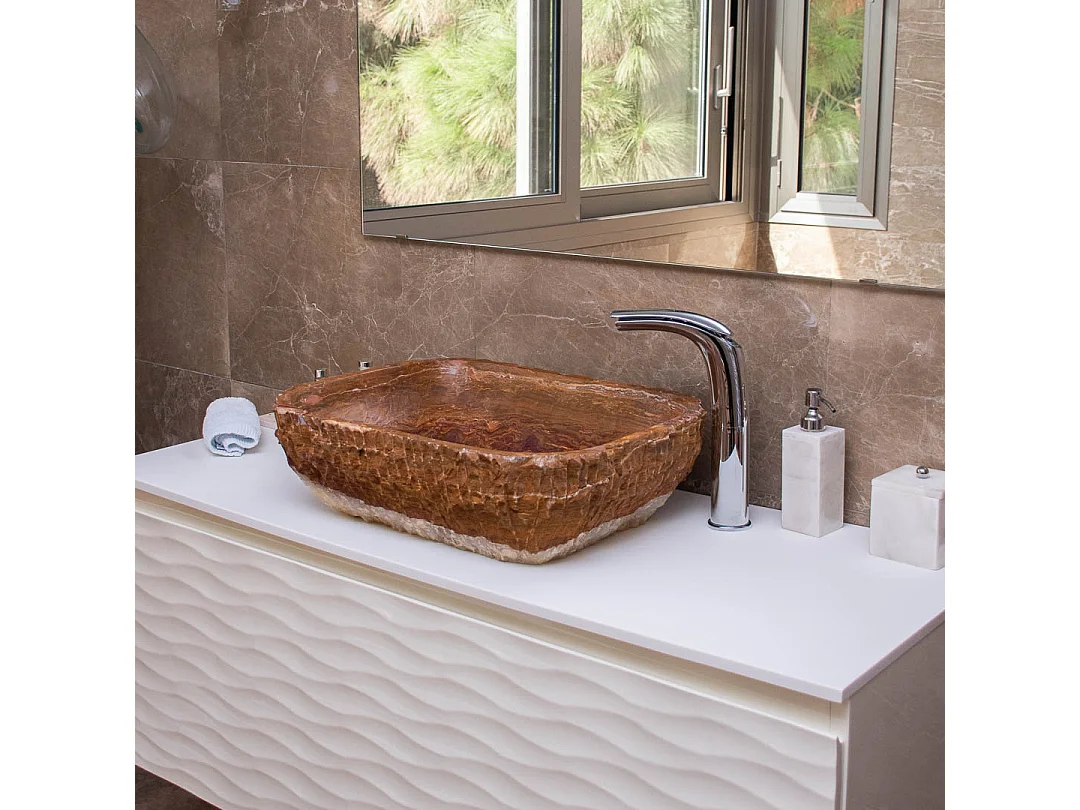 Lavatório oval em mármore ônix para um toque de sofisticação