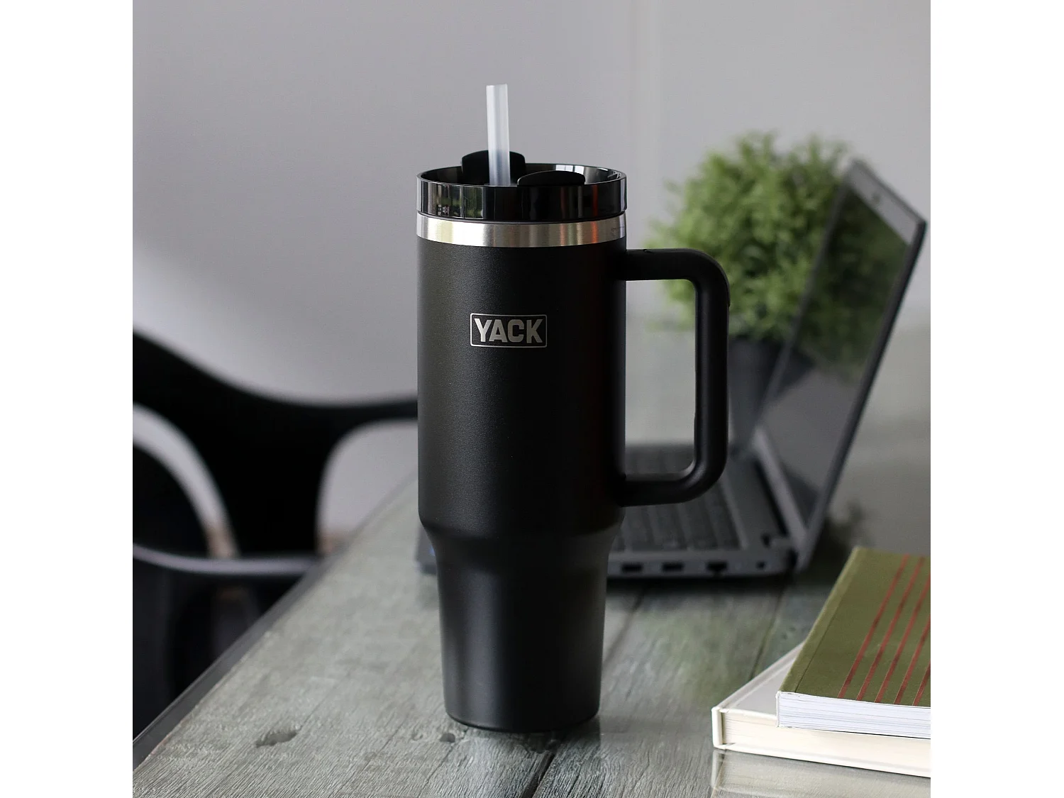 Yack - Gobelet Yack 1.2l En Acier Inoxydable Noir Avec Couvercle Et Paille