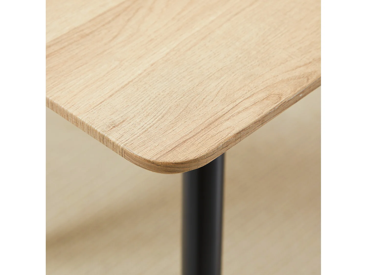 Table à manger rectangulaire 4 personnes piètement acier plateau effet bois naturel