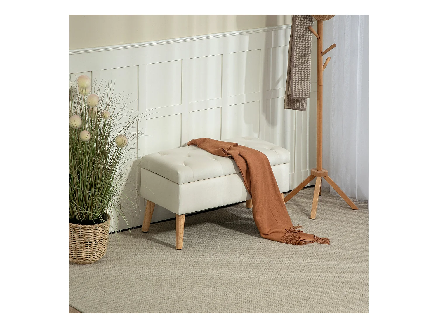 Banquette coffre design scandinave - piètement effilé bois assise effet capitonné velours crème