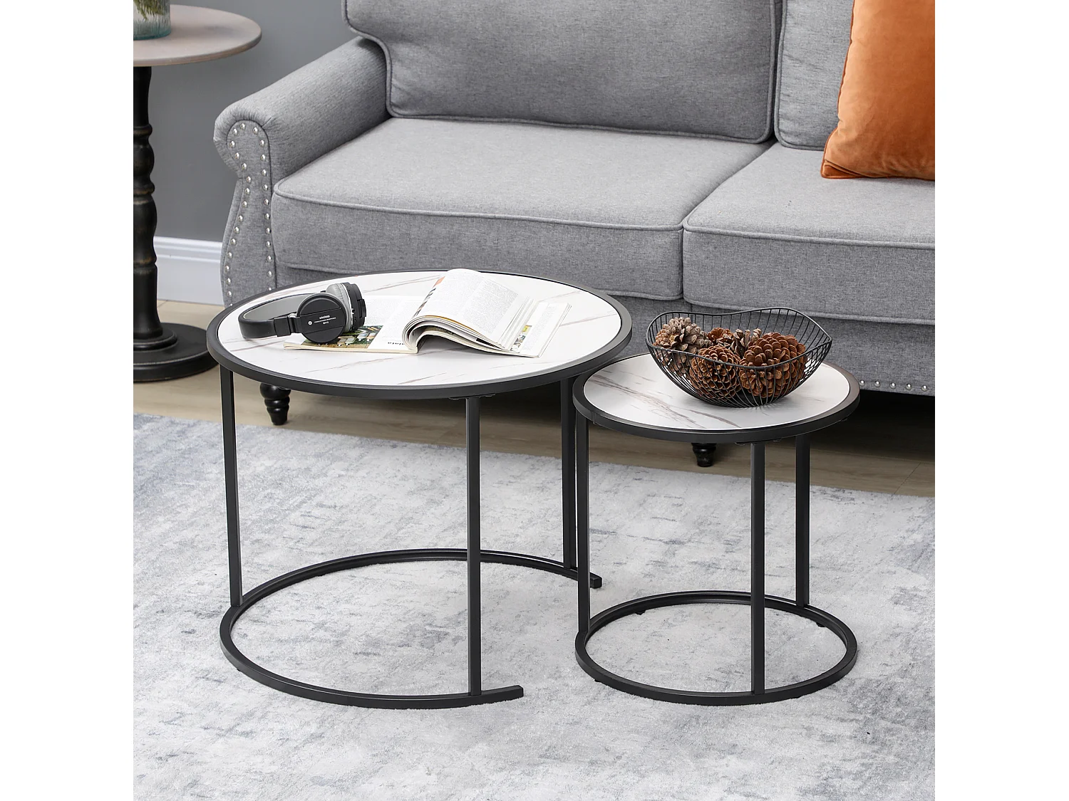 Lot de 2 tables basses rondes gigognes empilables métal noir aspect marbre blanc