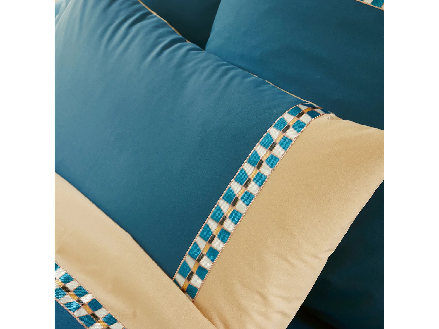 Housse de couette 200x200 cm en percale de coton LINOA bleu cobalt