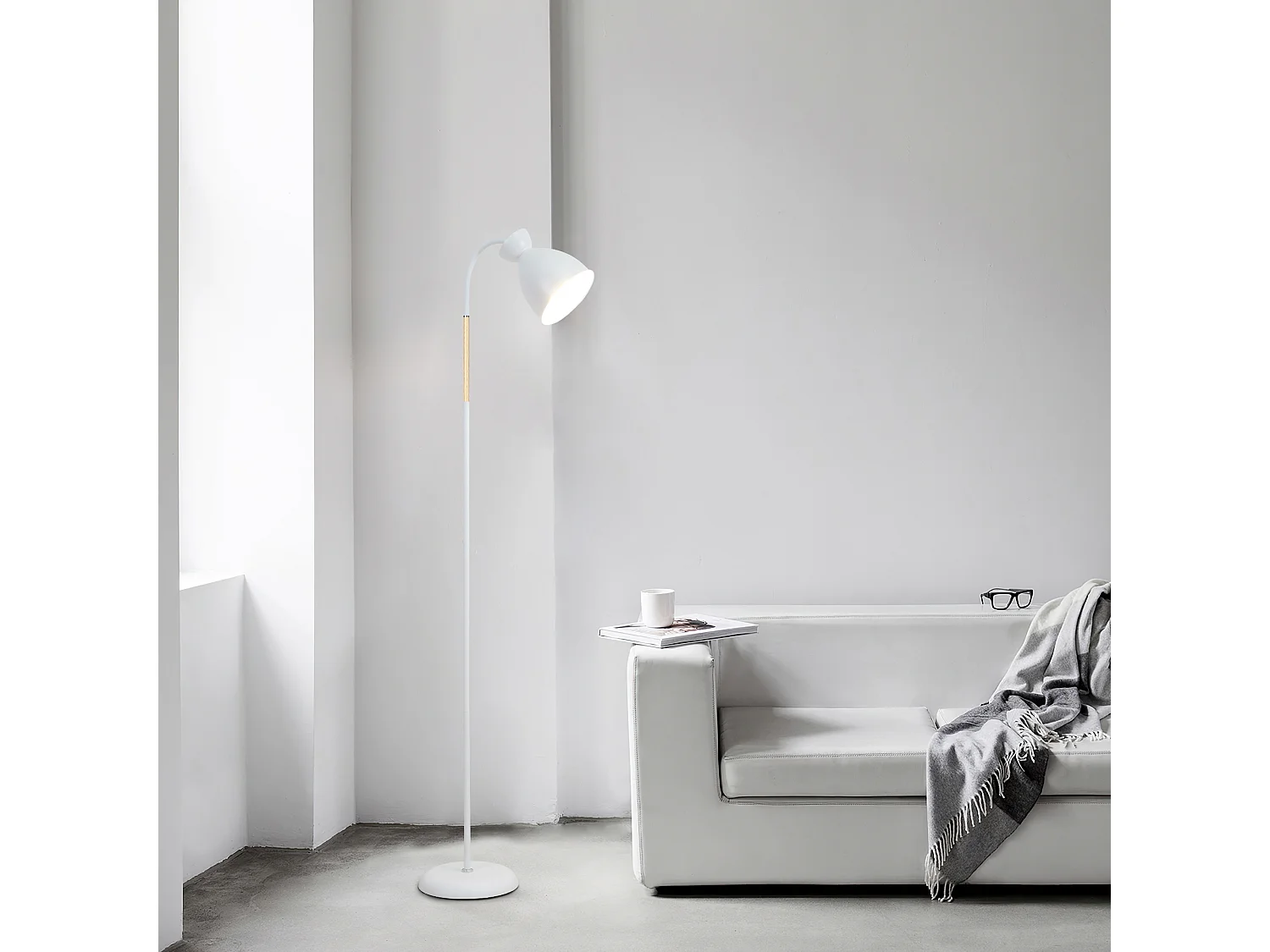 Anten Lampadaire Orientable Blanc | Culot E27 max. 60 W | 159 cm | Lampe sur Pied Rétro Métal pour Salon, Chambre, Bureau | Sans Ampoule