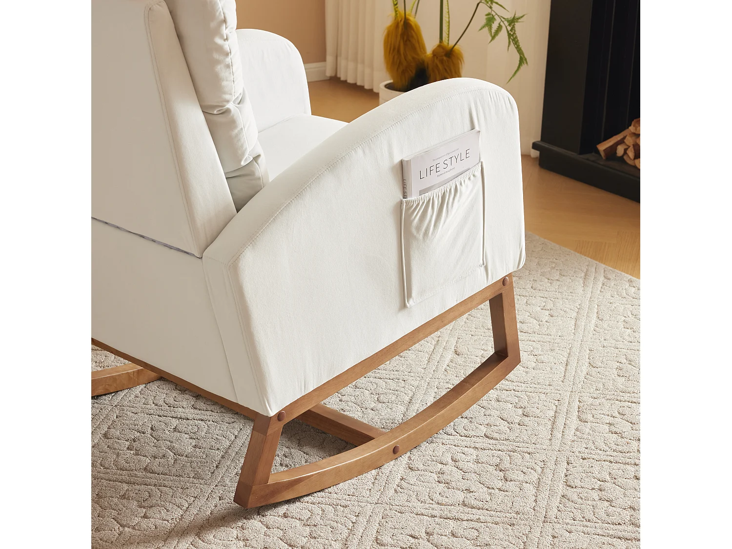 Fauteuil à bascule en tissu flanelle avec accoudoirs et poche latérale - Pieds en bois massif - Blanc