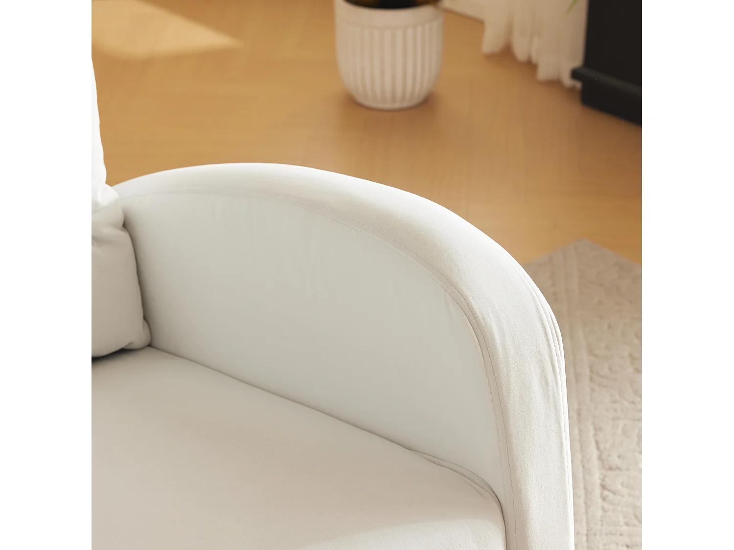 Fauteuil à bascule en tissu flanelle avec accoudoirs et poche latérale - Pieds en bois massif - Blanc