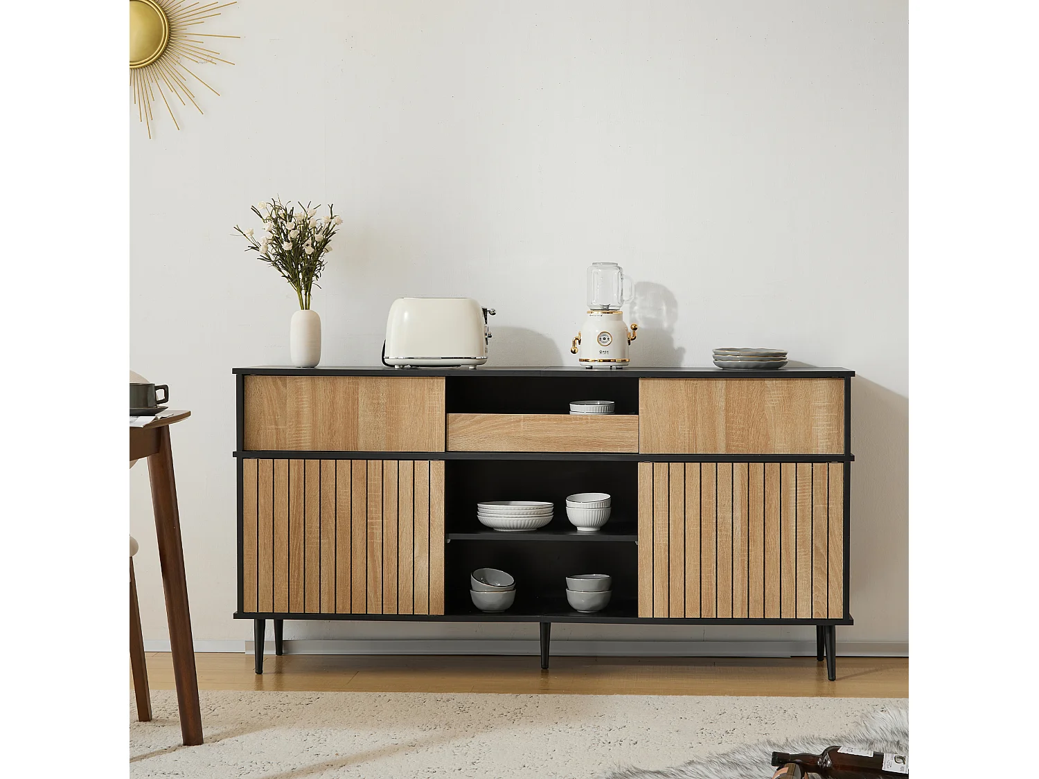 Commode avec 4 portes coulissantes et 1 tiroir - 160 L x 40 P x 80 H - Panneau de particules - Noir + Naturel