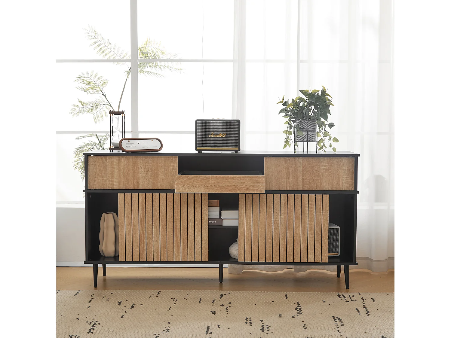 Commode avec 4 portes coulissantes et 1 tiroir - 160 L x 40 P x 80 H - Panneau de particules - Noir + Naturel