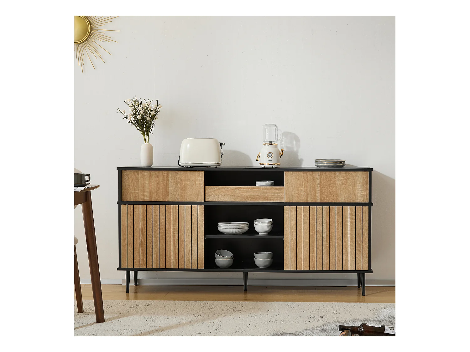 Commode avec 4 portes coulissantes et 1 tiroir - 160 L x 40 P x 80 H - Panneau de particules - Noir + Naturel