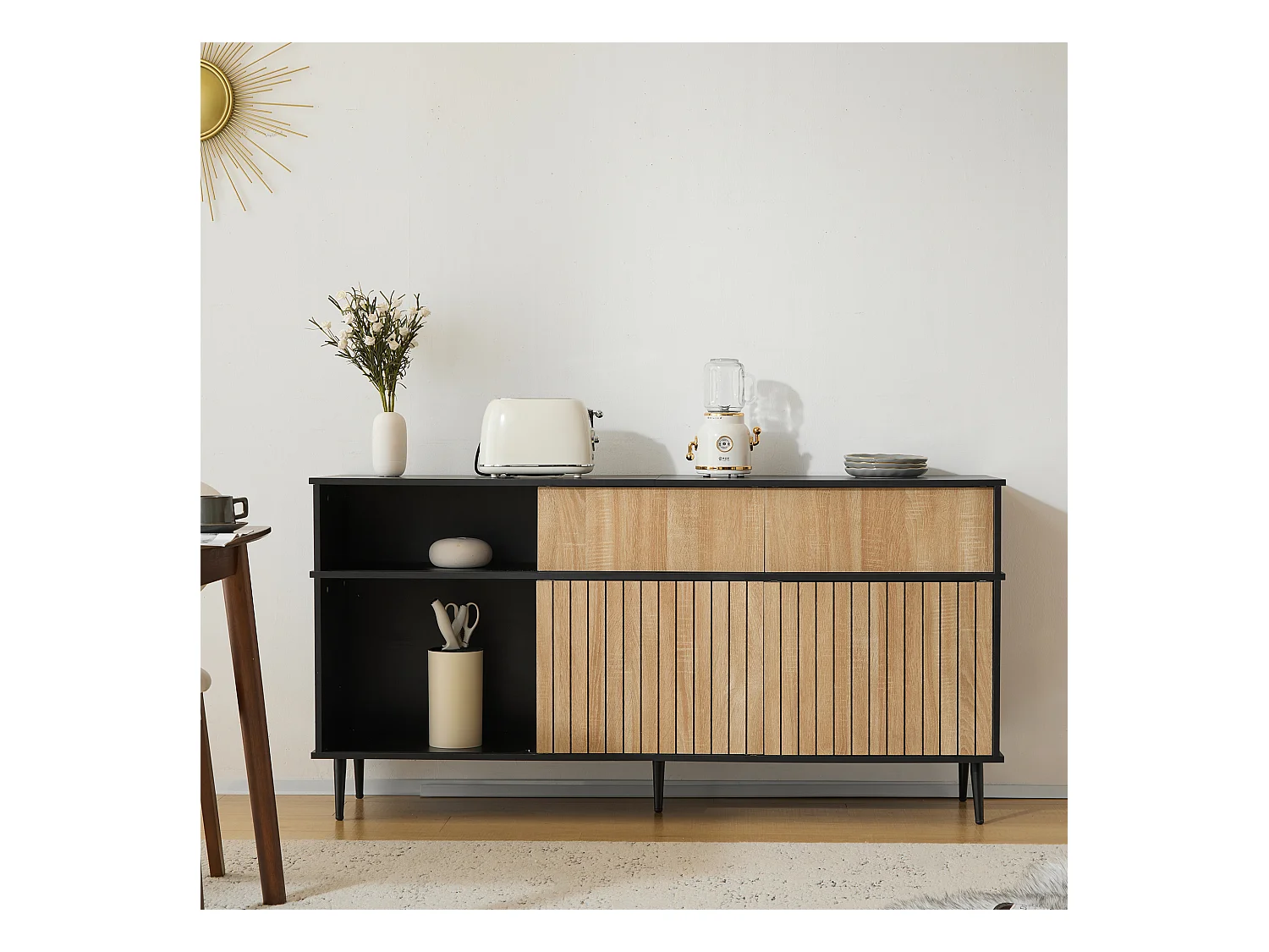 Commode avec 4 portes coulissantes et 1 tiroir - 160 L x 40 P x 80 H - Panneau de particules - Noir + Naturel