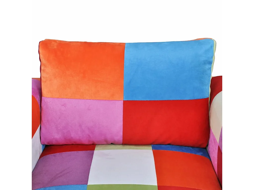 Sillón con diseño de cubo de retales de tejido con patas cromadas