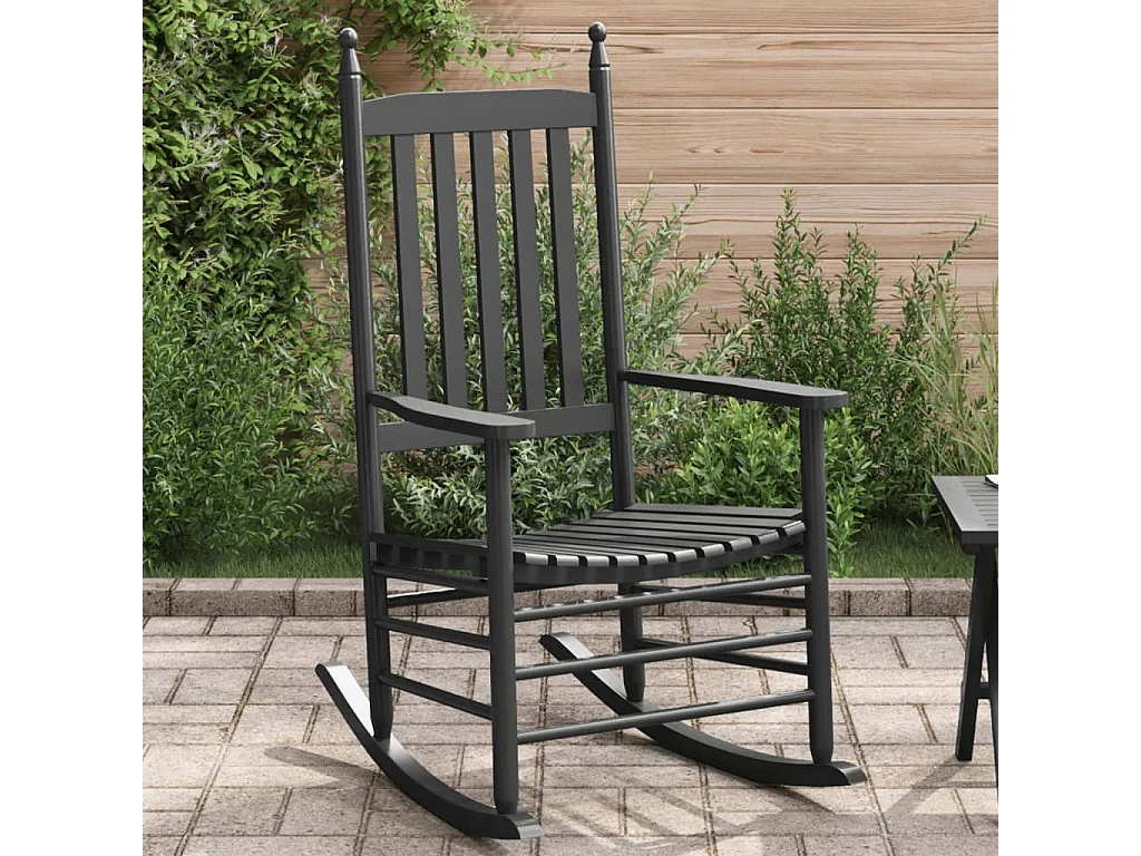 Cadeira de balanço com assento curvo preto em álamo maciço