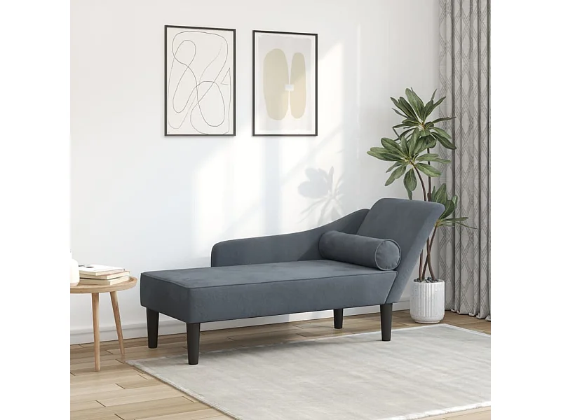 Sillón con cojines de terciopelo gris oscuro.